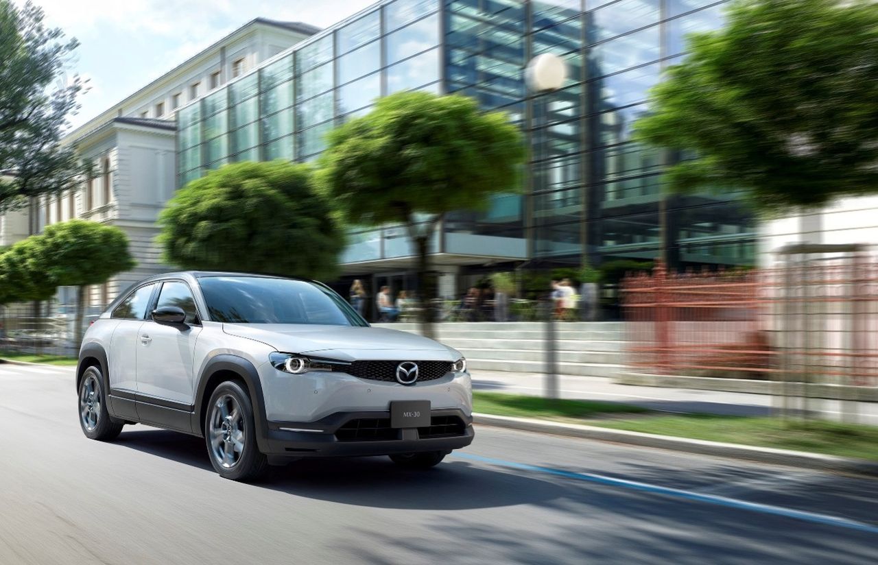 Mazdas elbil kommer även som mildhybrid