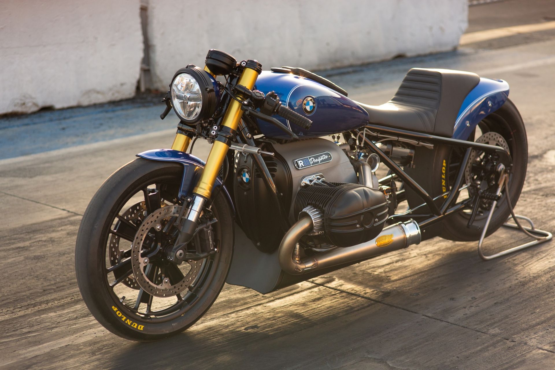 BMW Motorrad presenterar R 18 Dragster. Byggd av Roland BMW Motorrad presenterar R 18 Dragster. Byggd av Roland