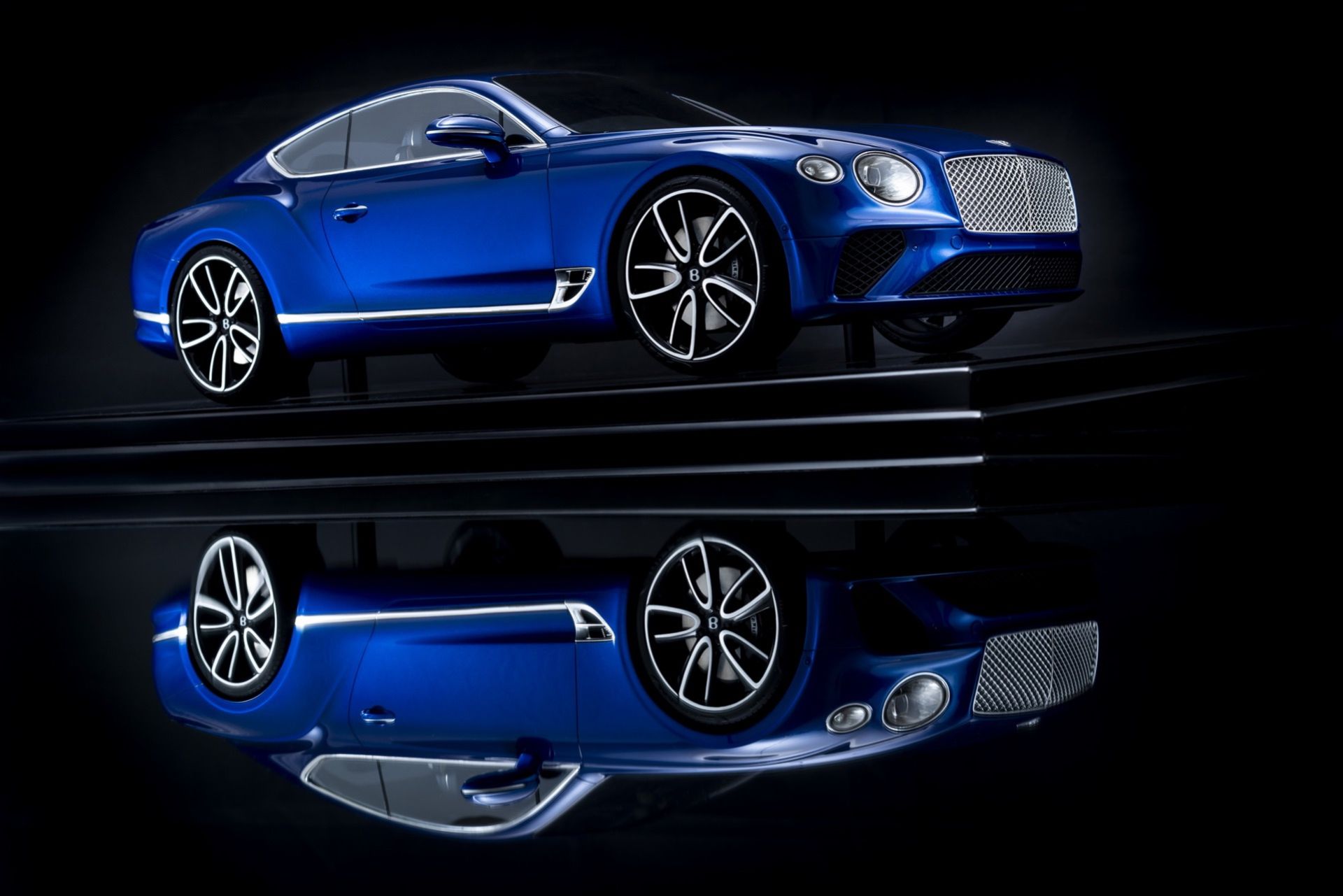 Ny Bentley Continental GT som modellbil