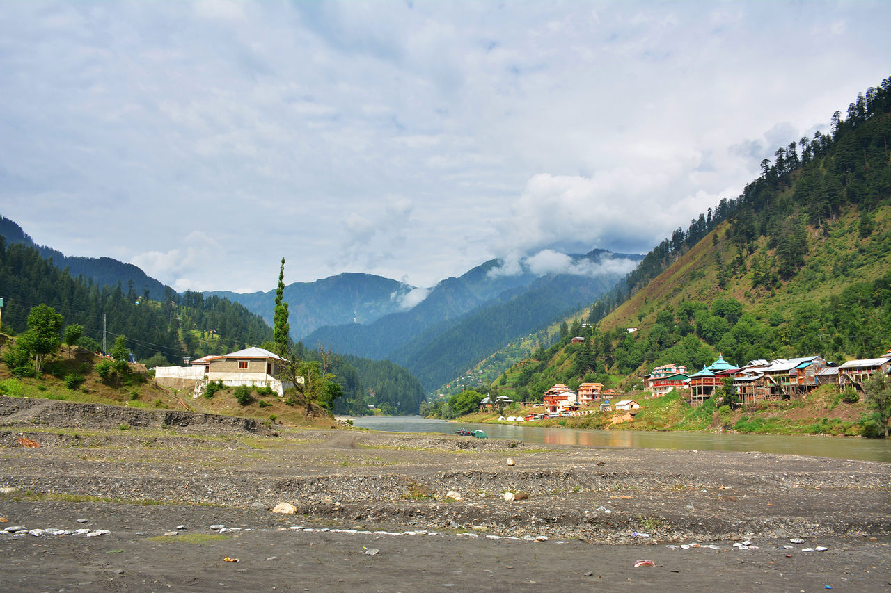 Indien slår på 4G-trafik i vissa delar av Kashmir igen