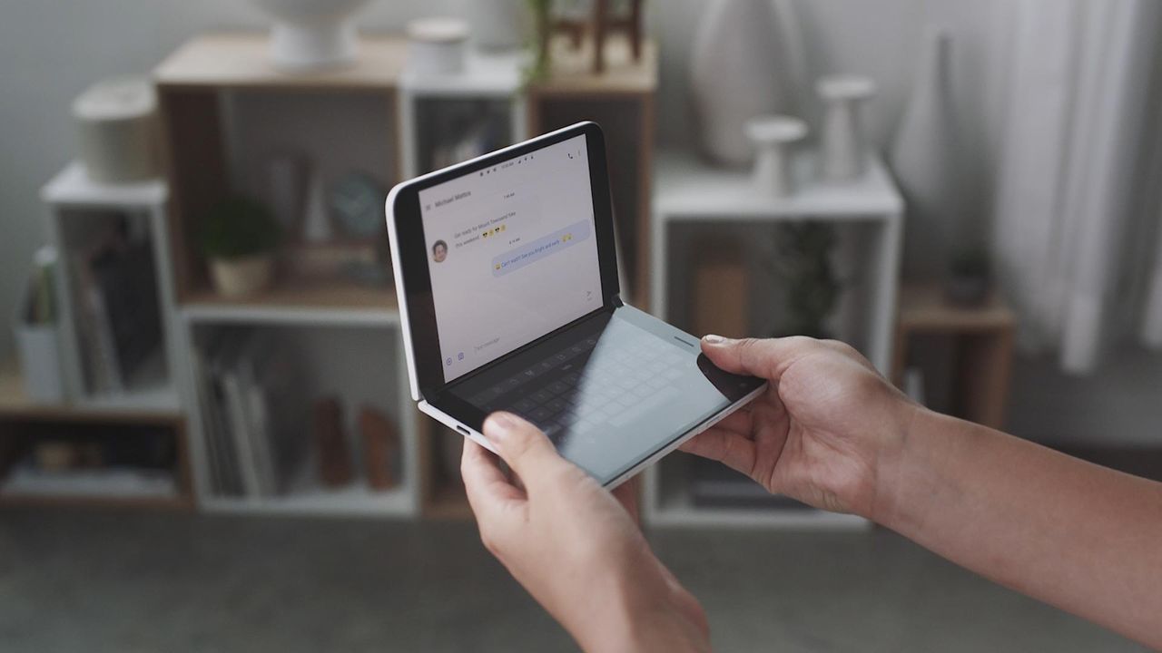 Microsoft lovar tre år med stora uppdateringar till Surface Duo