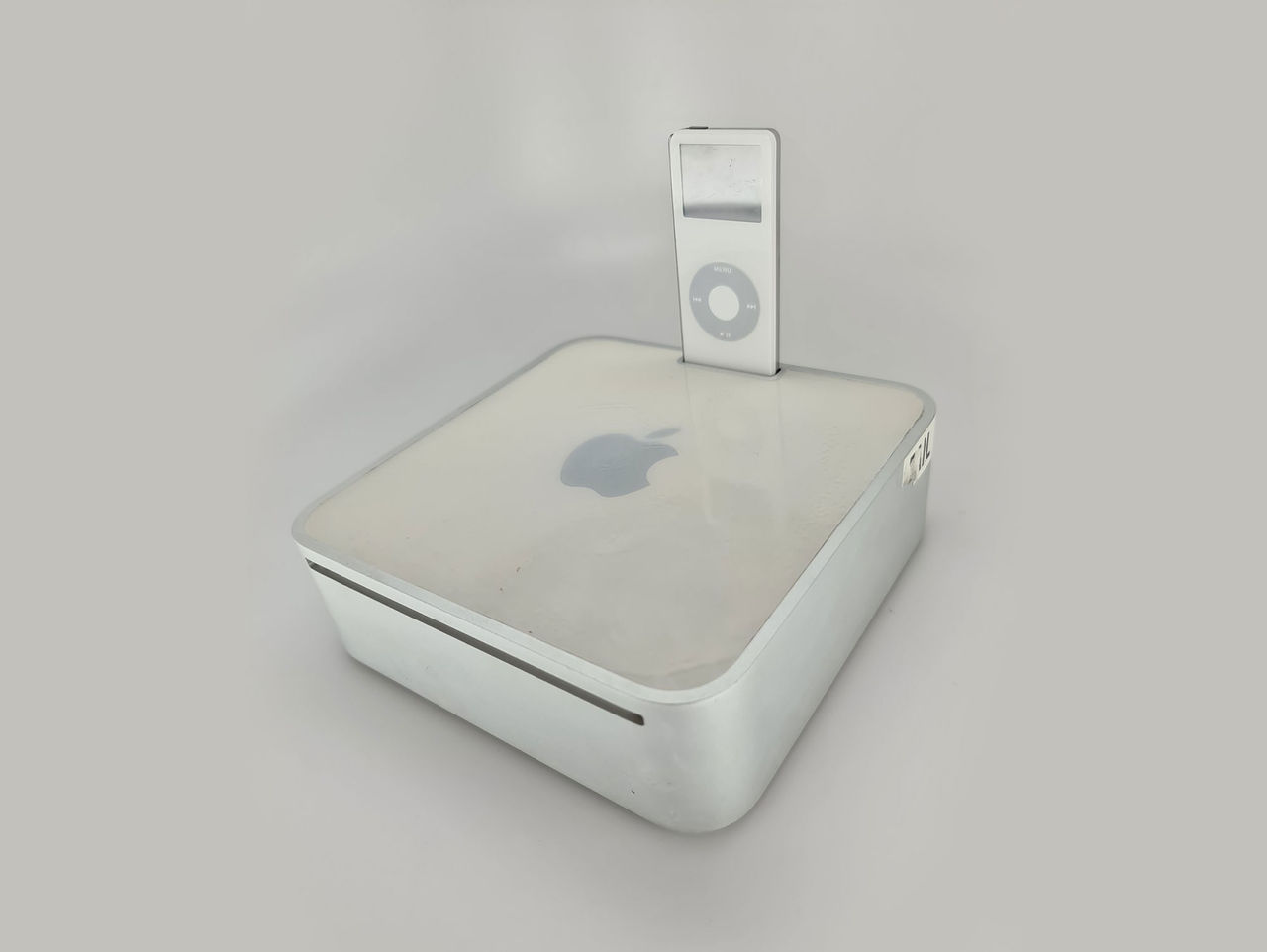 Apple funderade på att släppa Mac mini med iPod-hållare