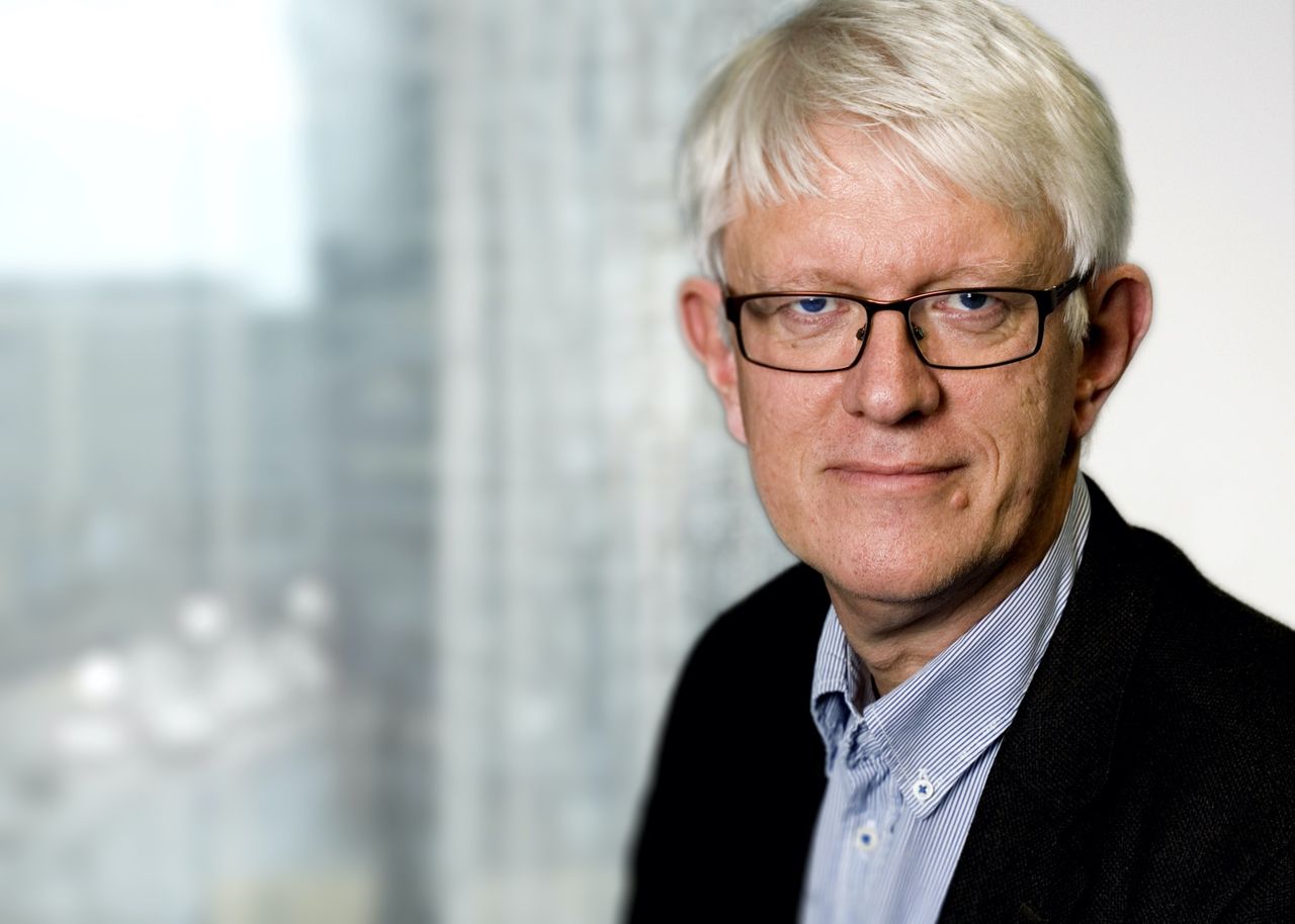 FHM: Svenska coronarestriktioner blir kvar i minst ett år till