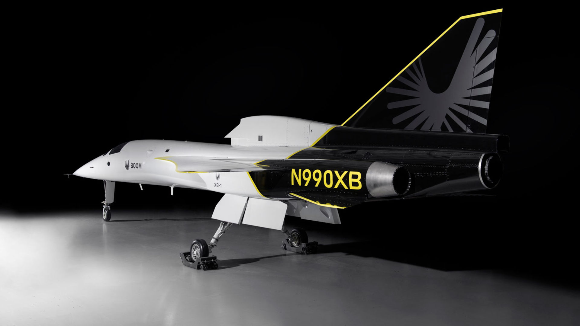 Boom Supersonic visar upp XB-1
