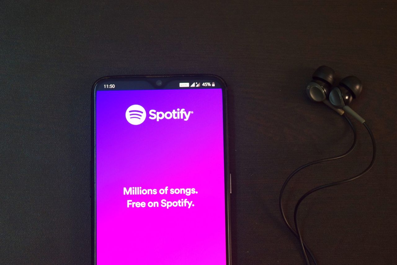 Nu låser Spotify in sina låtlistor