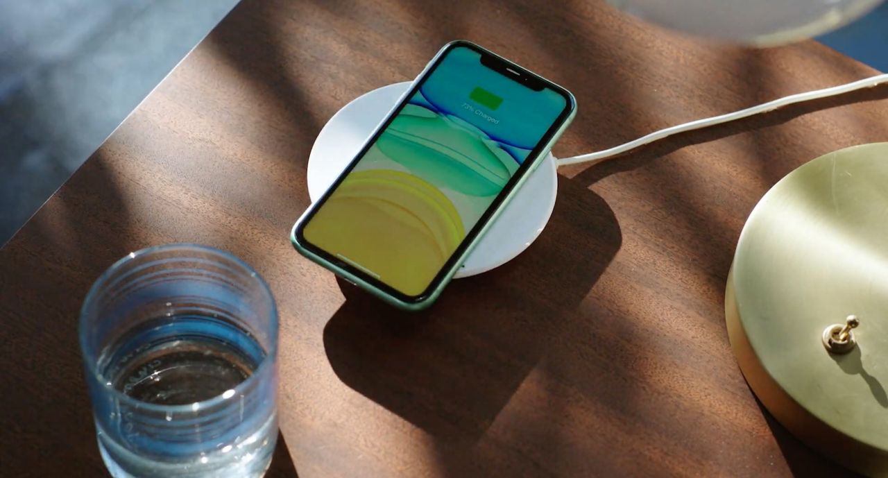 iPhone 12 får MagSafe