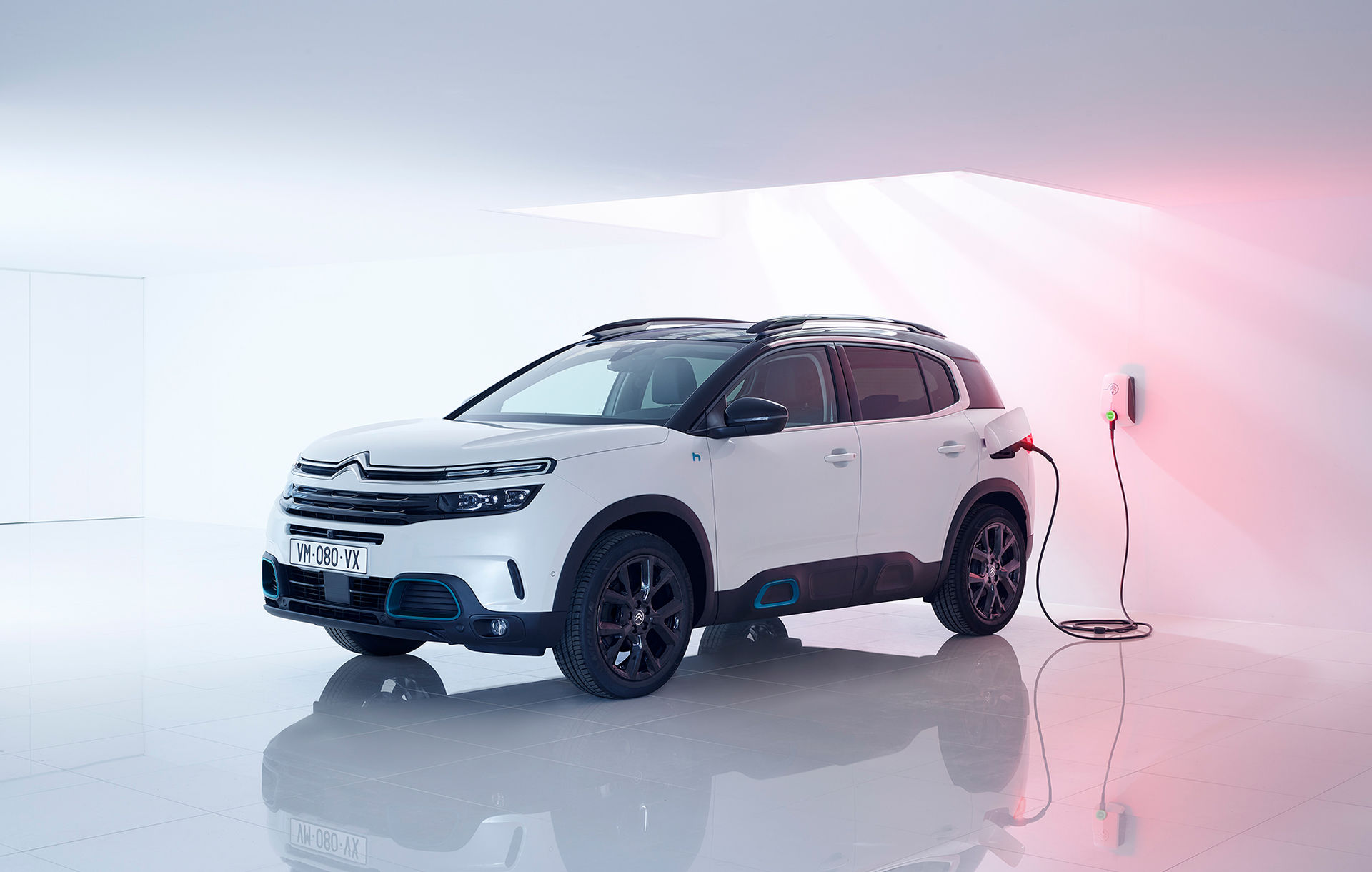 Sverigeremiär för Citroën C5 Aircross som laddhybrid