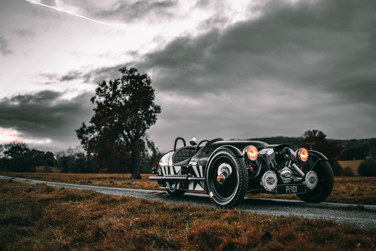 Morgan firar av 3 Wheeler med specialare