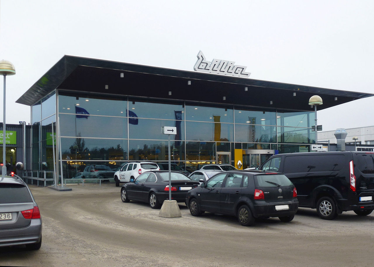 Volvo säger upp avtalet med Bilia