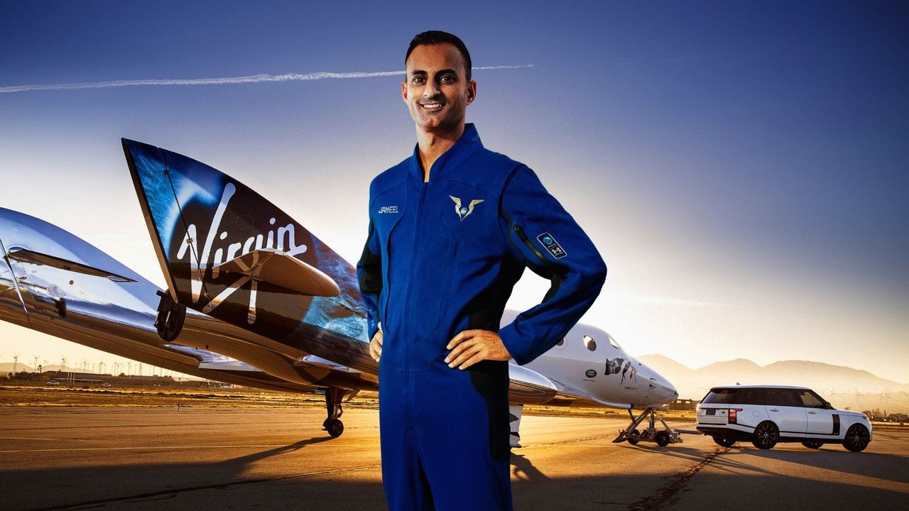 Virgin Galactic visar upp dräkterna som deras piloter ska ha