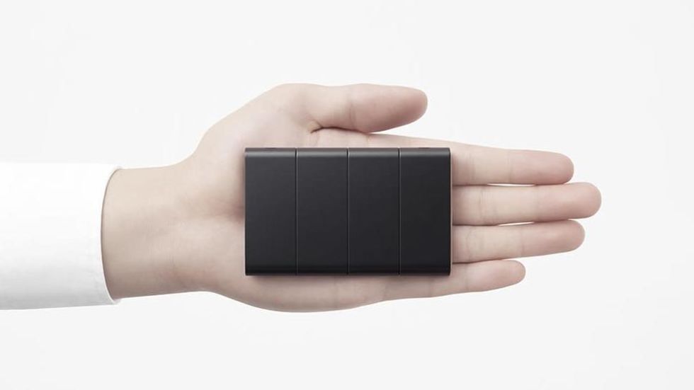Oppo visar upp telefon med vikbar skärm