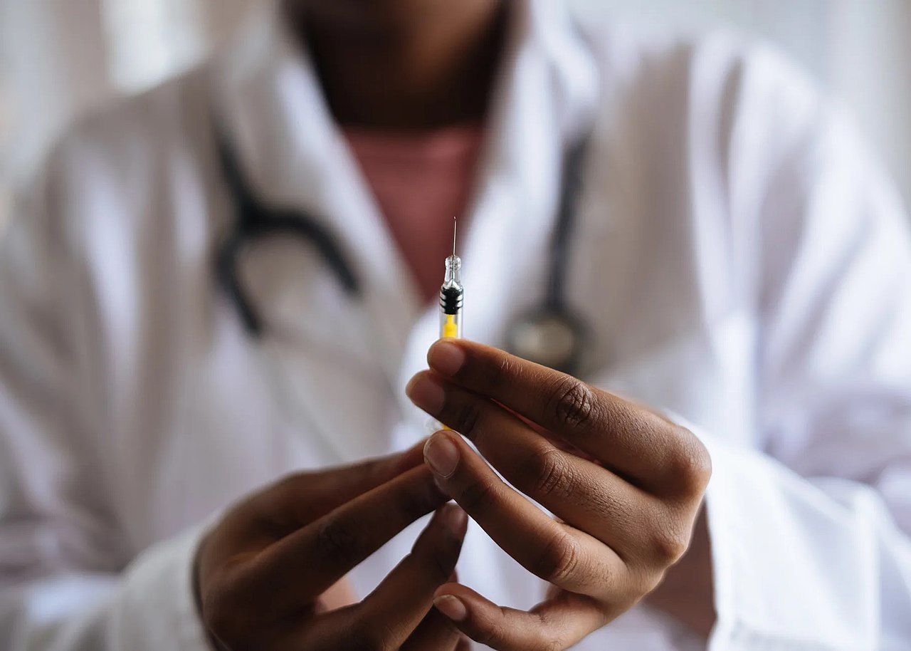 Minst 80.000 svenskar har nu vaccinerats mot covid-19