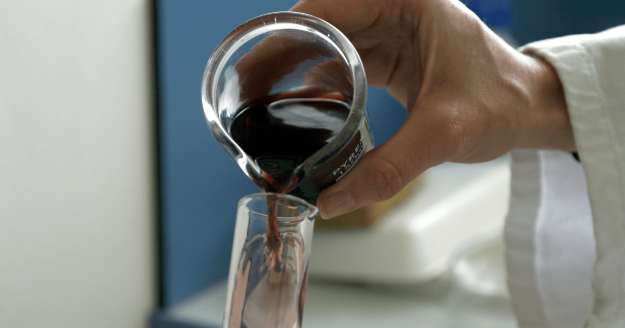 I natt landar vin som lagrats i rymden