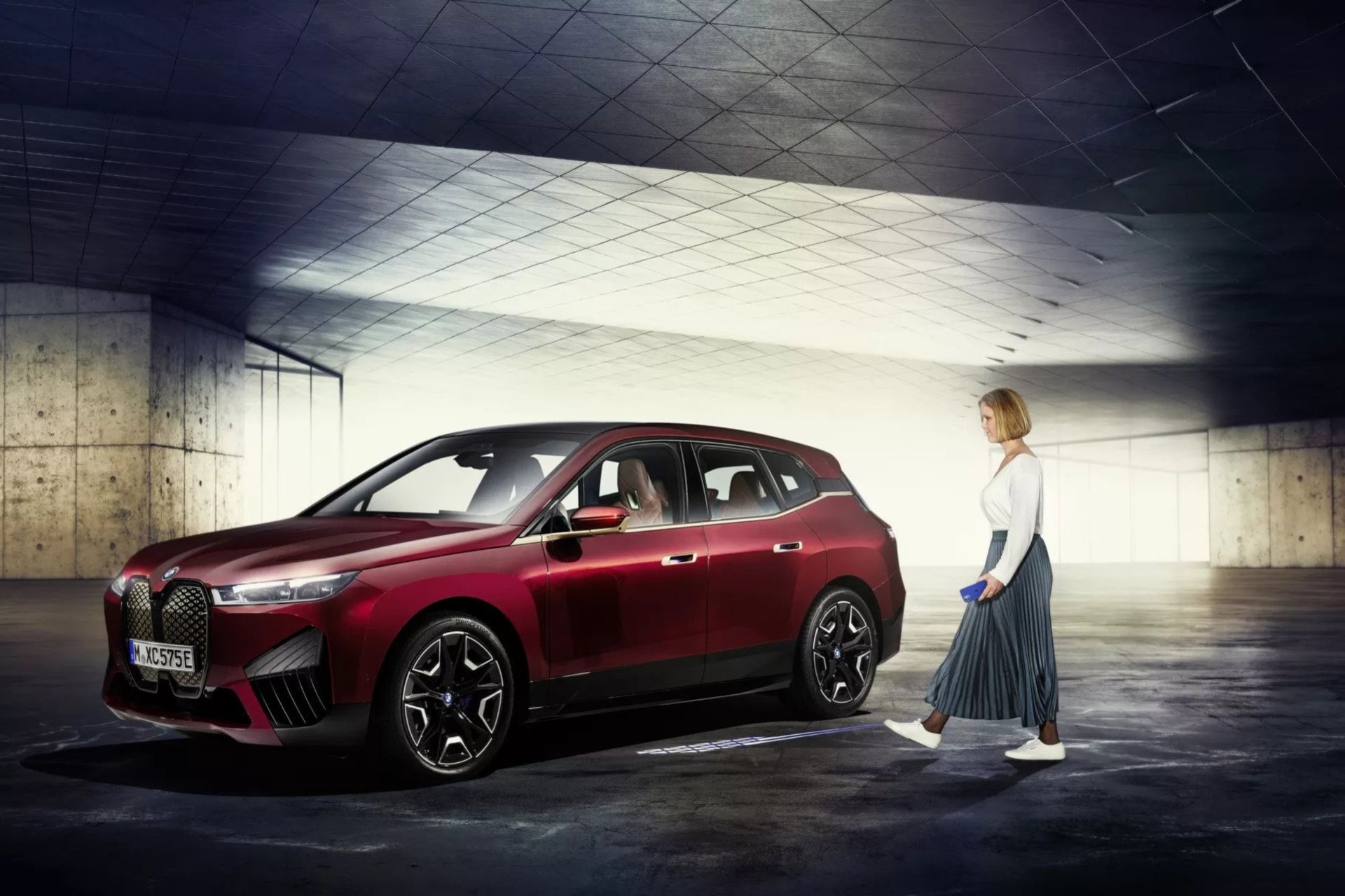 BMW lovar att keyless-systemet i iX är supersäkert