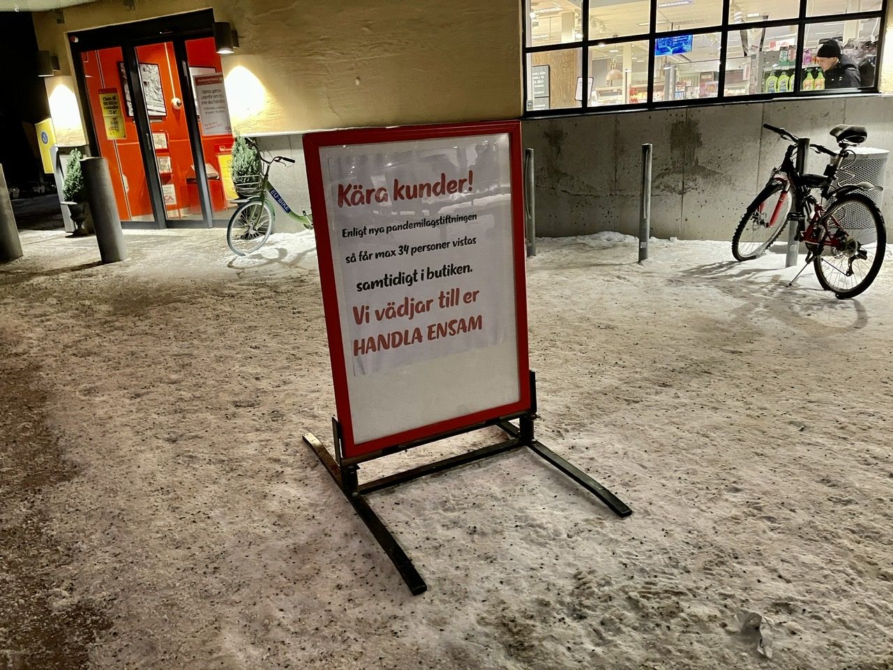 2000 kronor i böter om du bryter mot pandemilagen