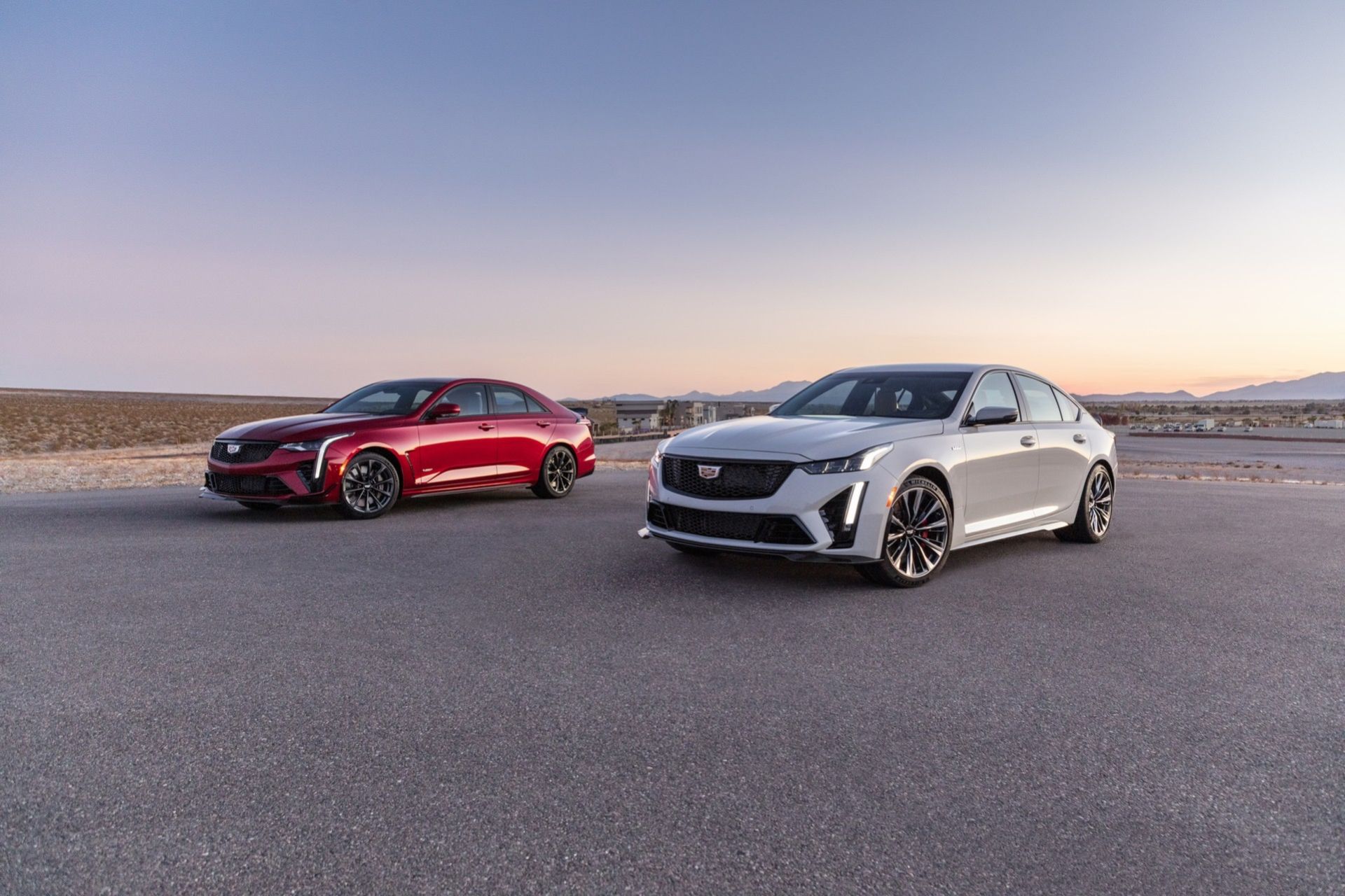 Cadillac presenterar CT5-V och CT4-V Blackwing