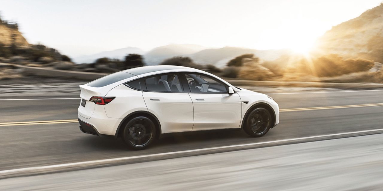 Leveranserna av Tesla Model Y i Sverige skjuts fram