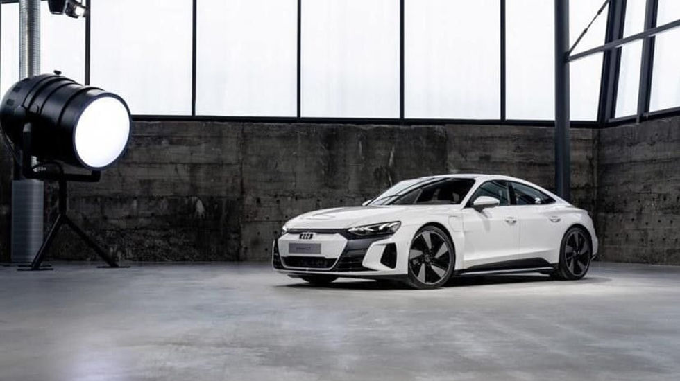 Audi e-tron GT läcker ut