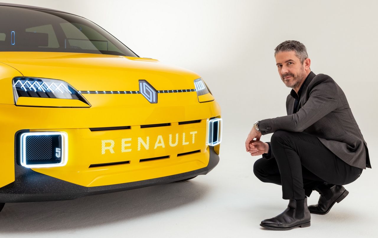 Renault visar ny logotyp