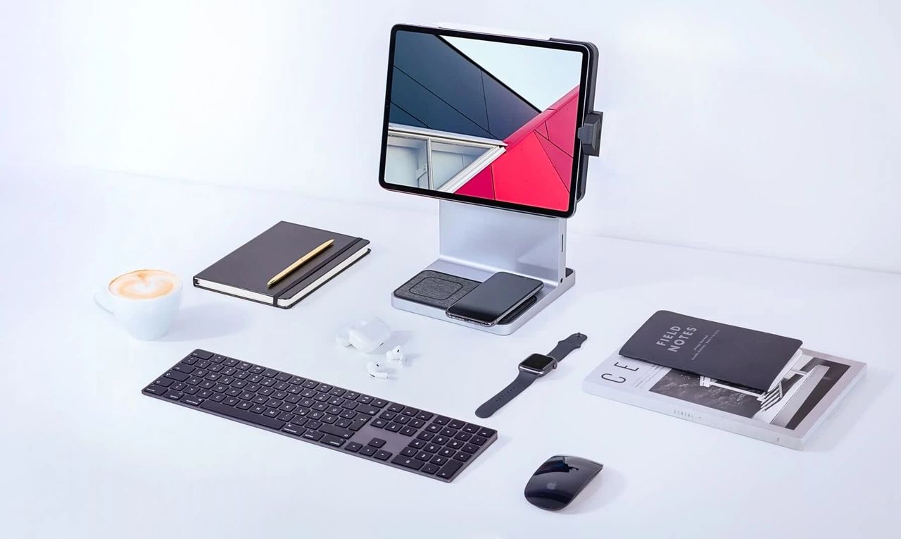 StudioDock kan ladda de flesta av dina Apple-prylar