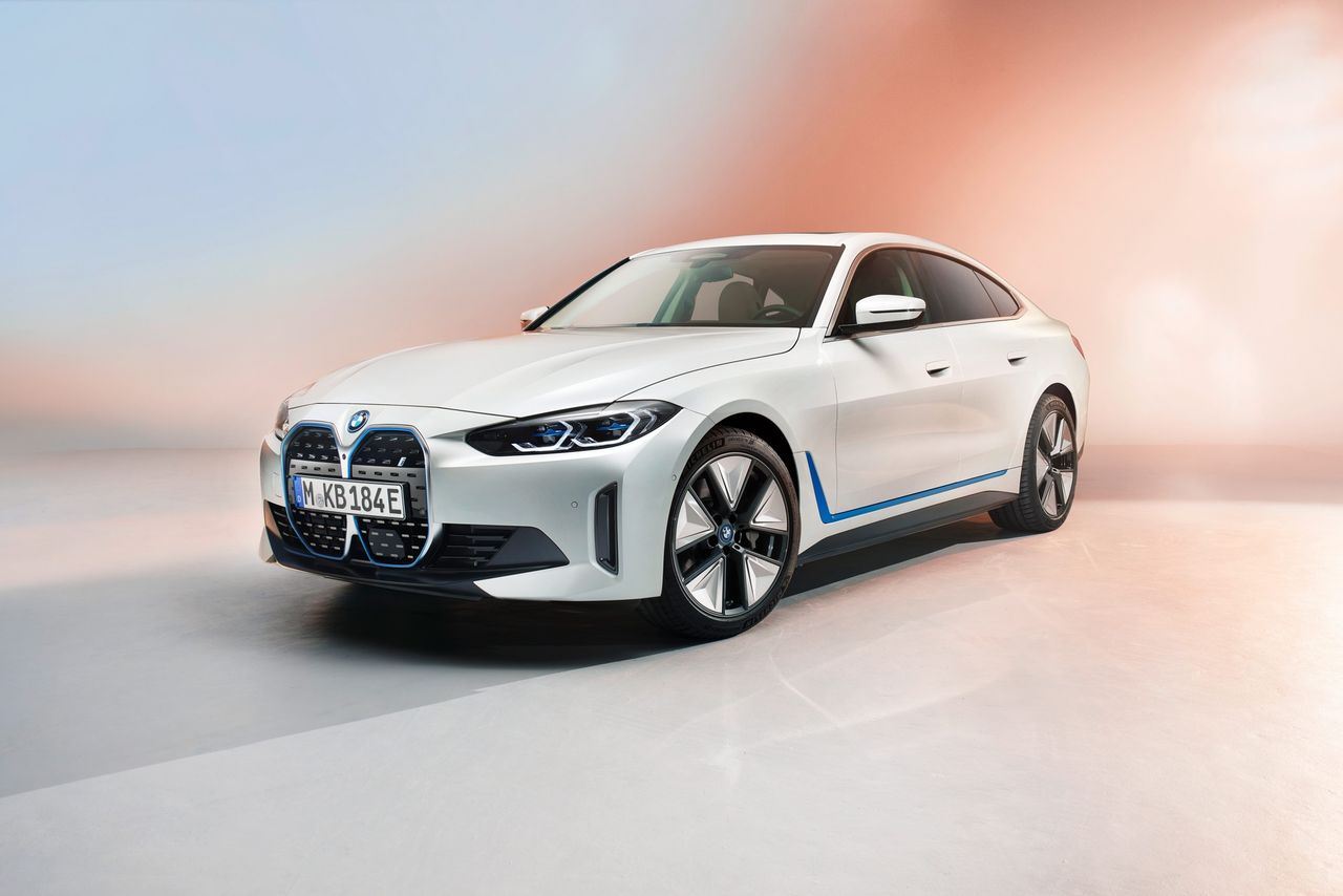 Det här är BMW i4