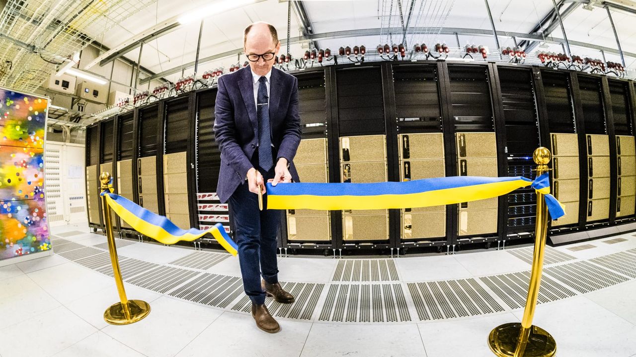 Nu invigs Sveriges snabbaste superdator för AI