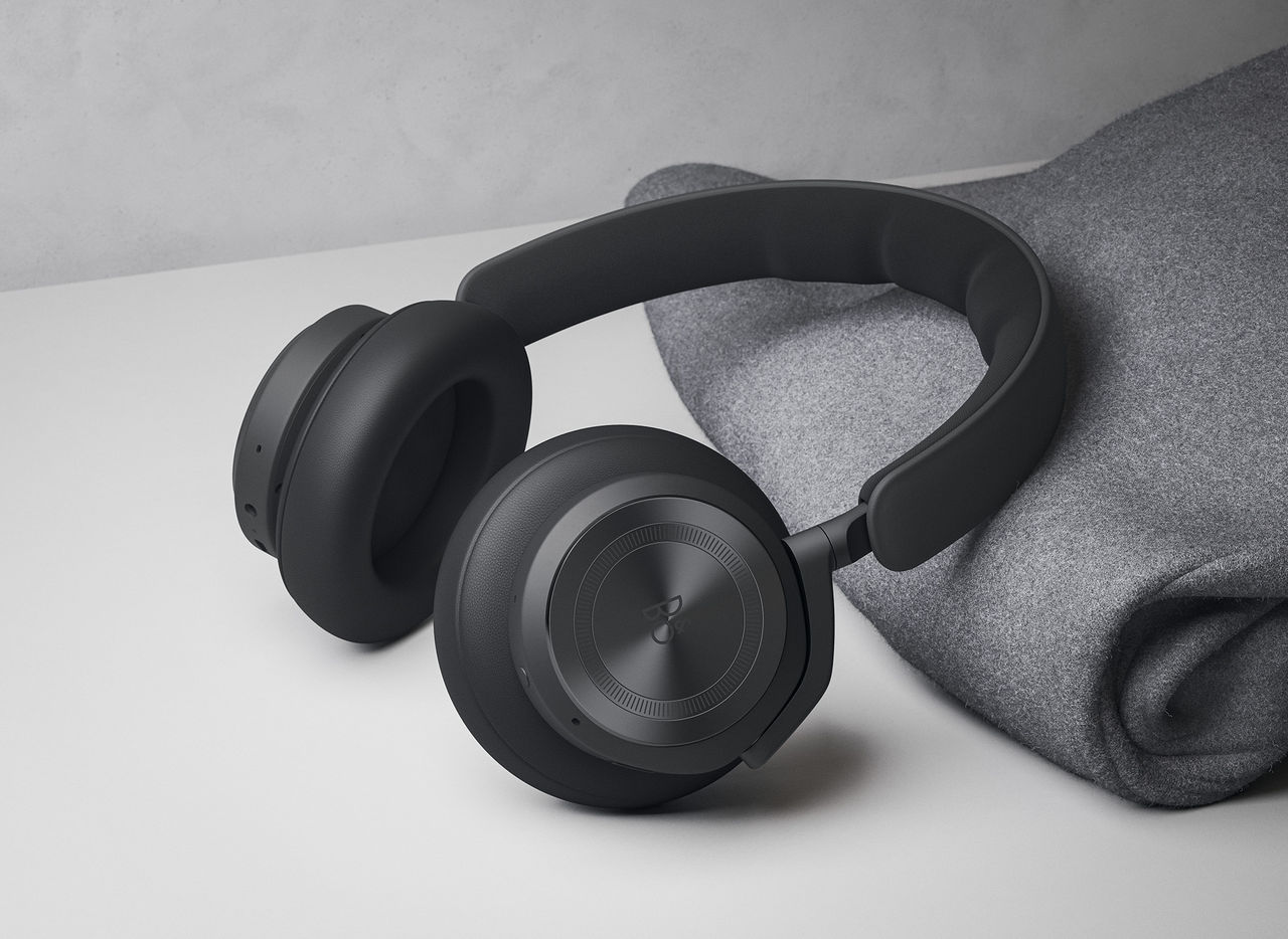 Bang & Olufsen visar upp Beoplay HX