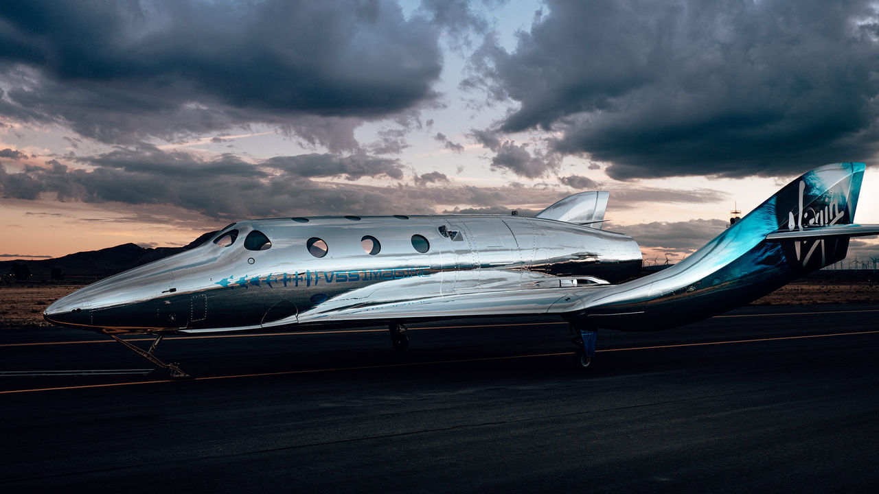 Virgin Galactic visar upp nytt rymdskepp