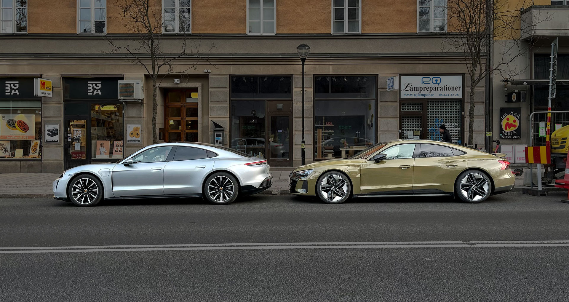 Porsche Taycan och Audi e-tron GT är lika som bär