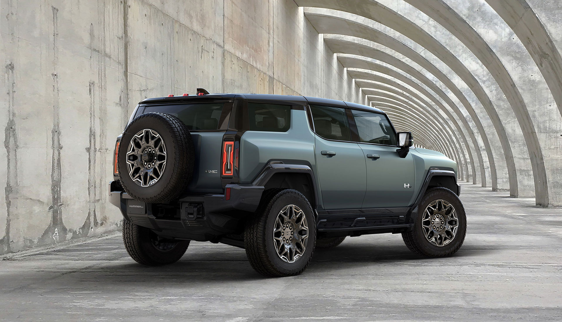 Hummer kommer även som SUV