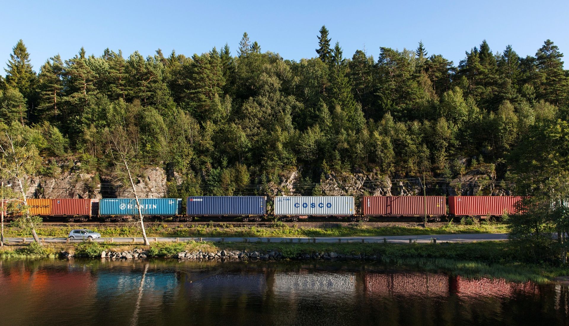 Rekordlångt godståg testkördes i Sverige