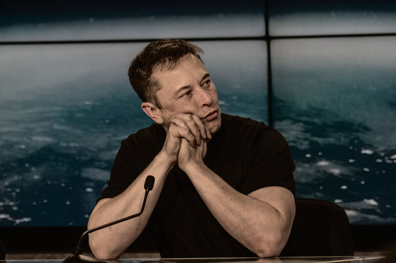 Elon Musk kommer att vara värd för Saturday Night Live i maj