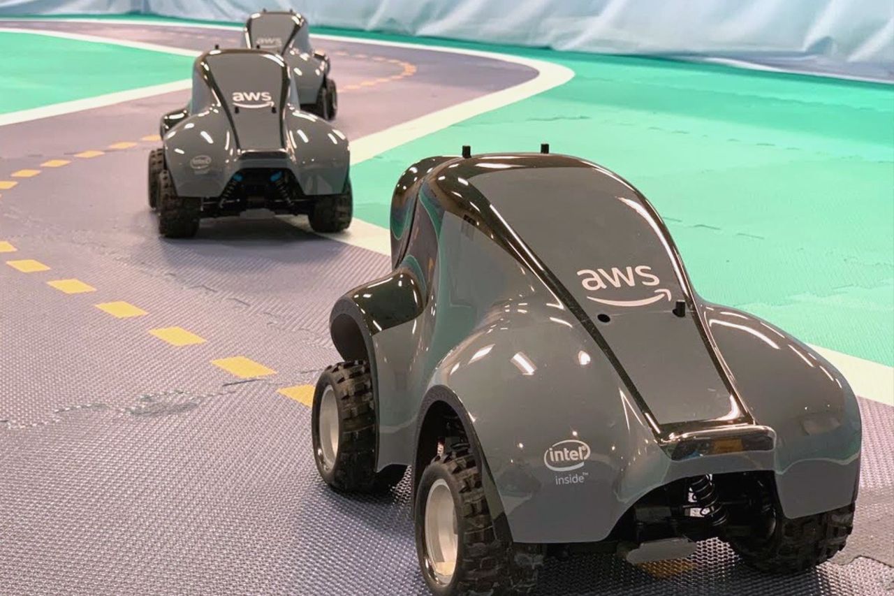 Amazon släpper mjukvaran till DeepRacer som öppen källkod