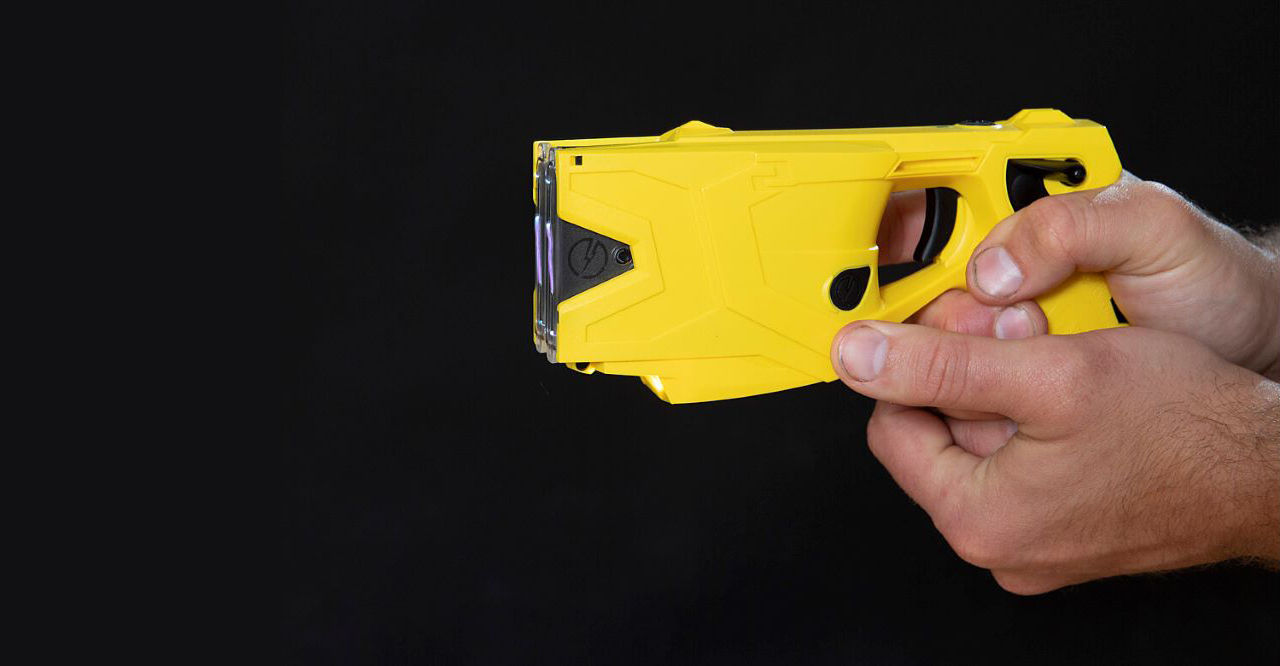 Polisen inför elchockvapen i sin vapenarsenal