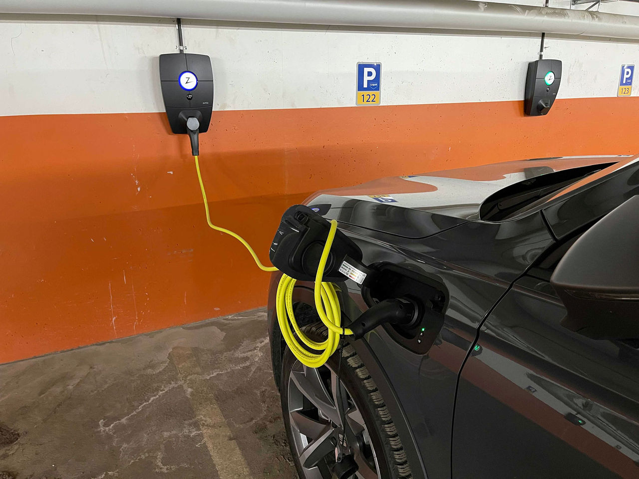 Tesla, Kia, Renault och Toyota i klimattoppen i Sverige