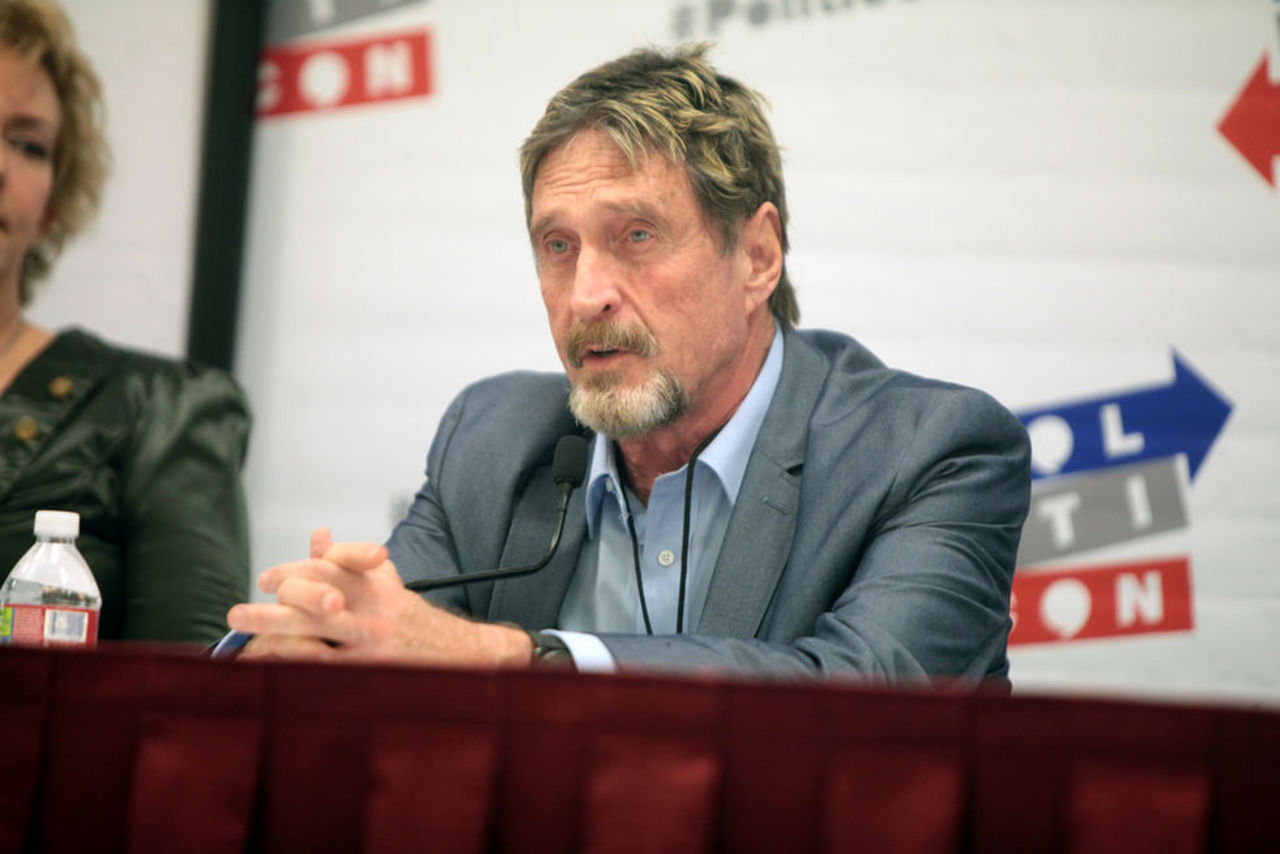 John McAfee död