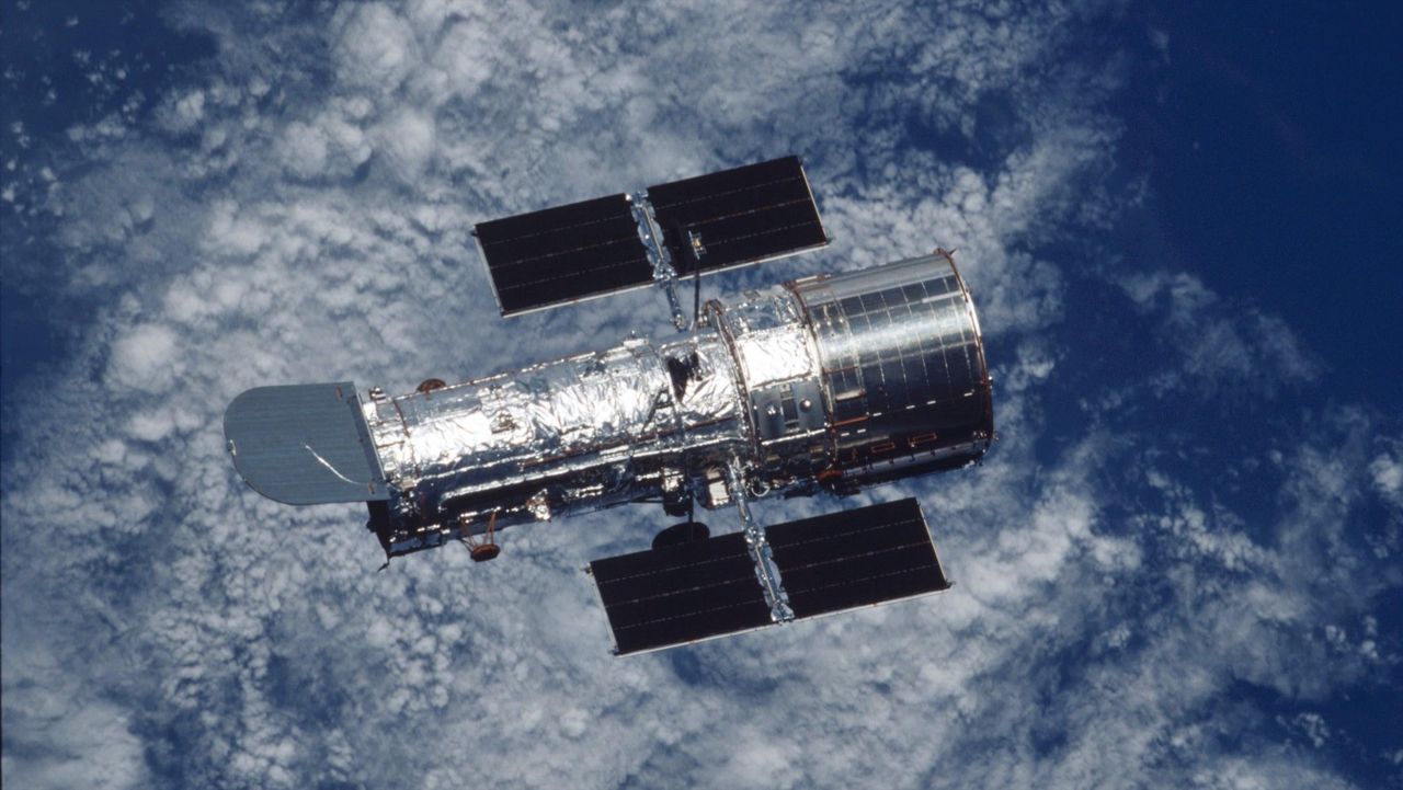 Hubble-teleskopet nu lagat