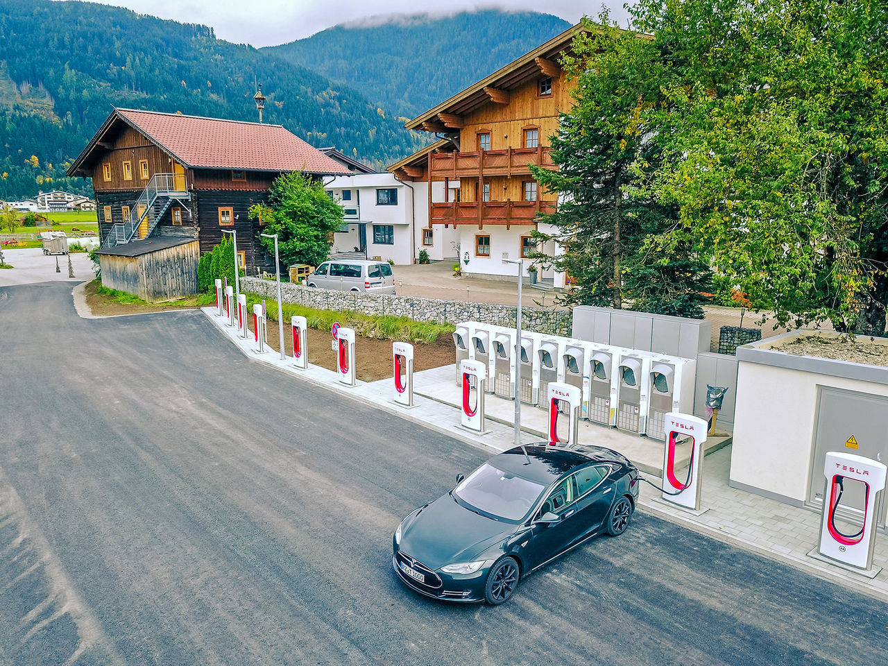 Tesla ska öppna upp sitt Supercharger-nätverk