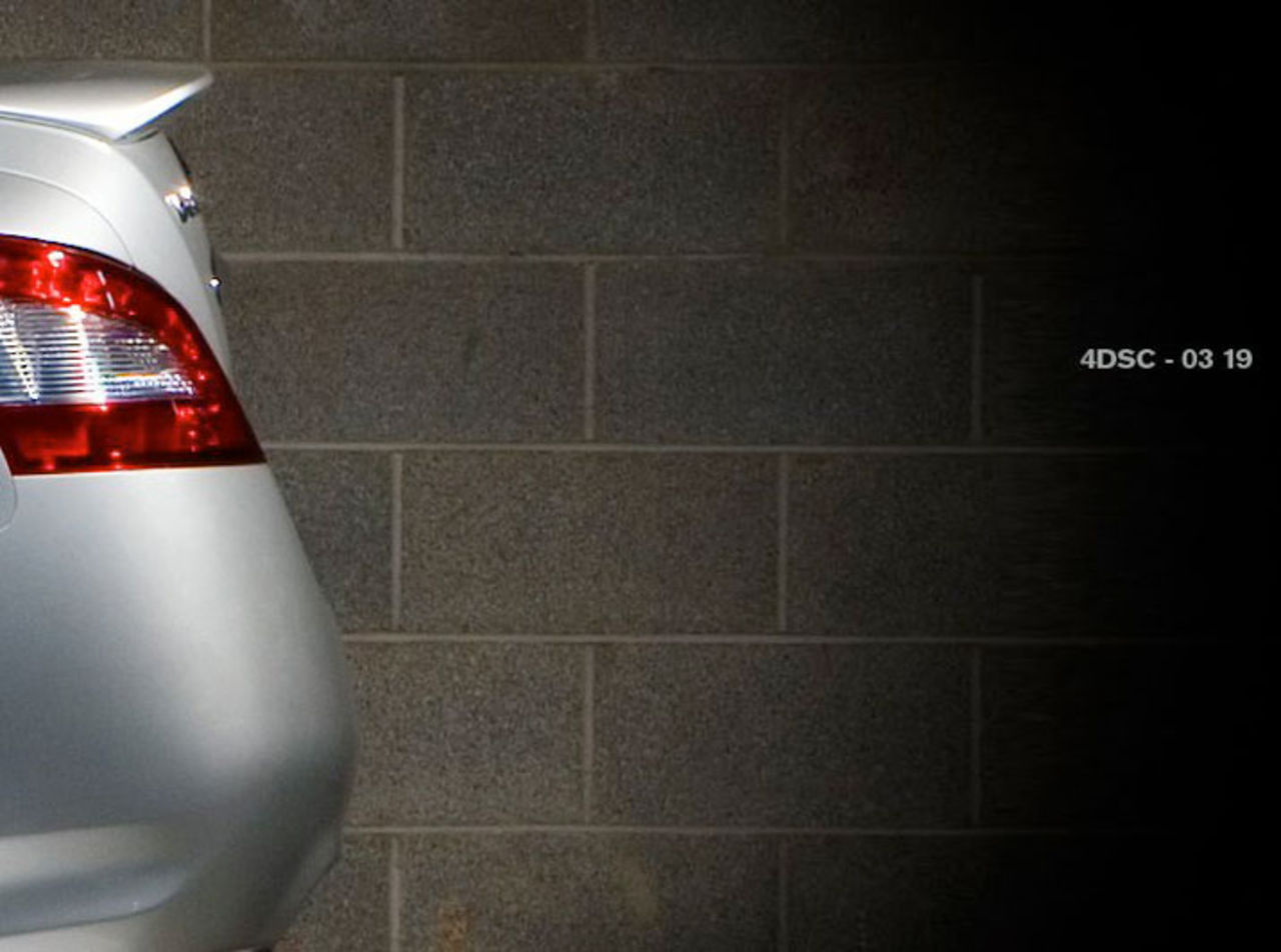 Teaser-bilder på Nissan Maxima