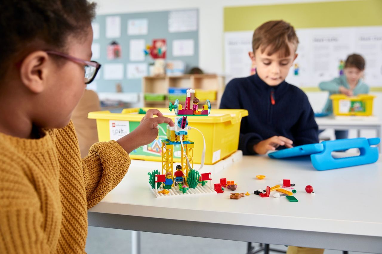 Lego presenterar Spike Essentials
