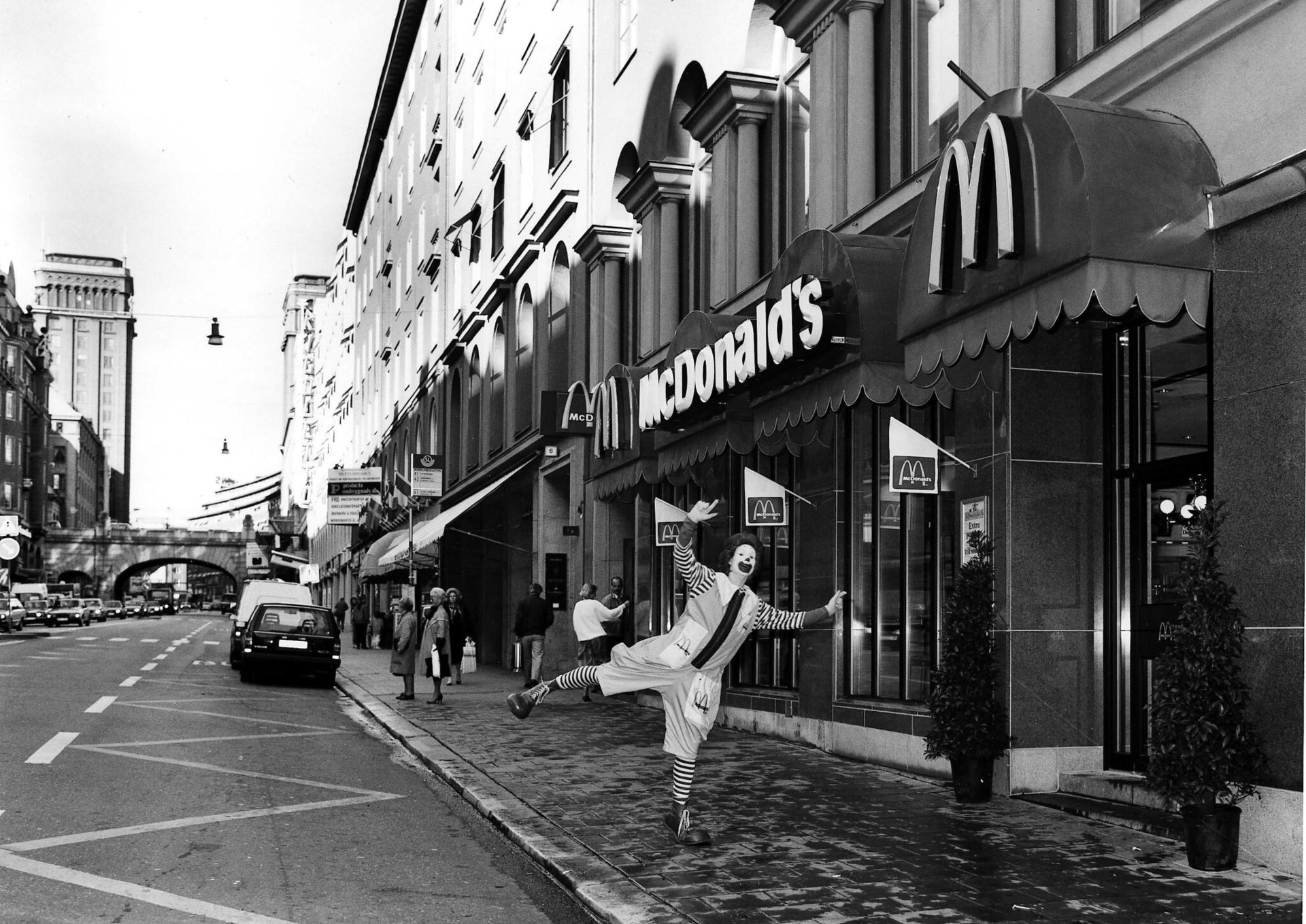 mcdonalds-f-rsta-restaurang-i-sverige-st-nger-idag-g-r-en-epok-graven