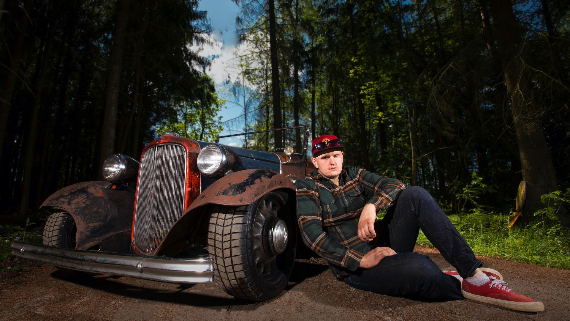 Kolla in Totalt värdelöst – Schlättas fetaste hot rod