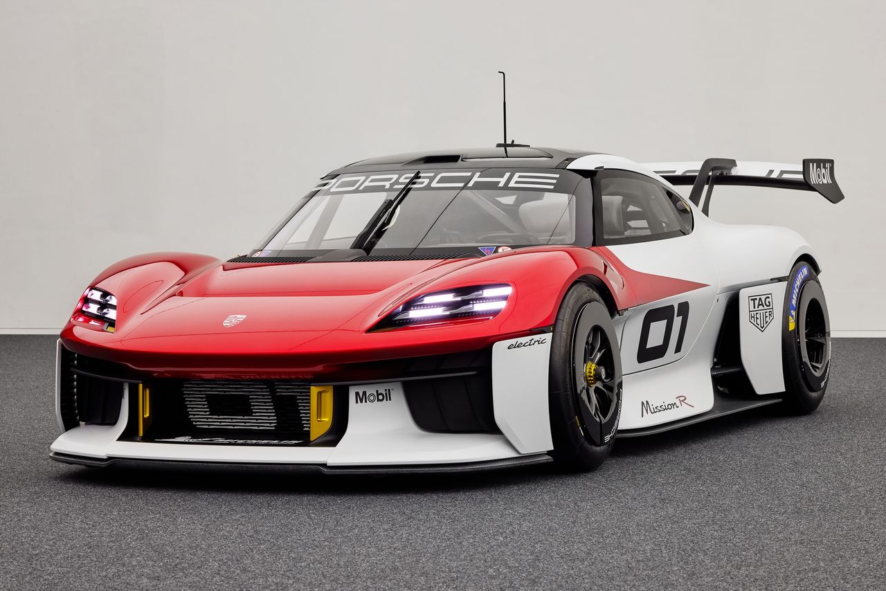Porsche överraskar med Mission R