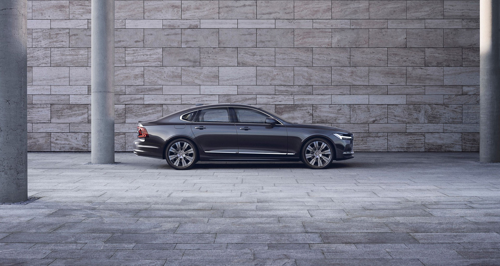 Volvo lanserar större batteripack i Recharge-modellerna