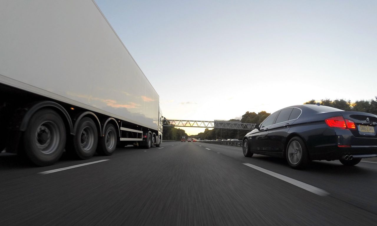 Är det snart slut på fri hastighet på Autobahn?