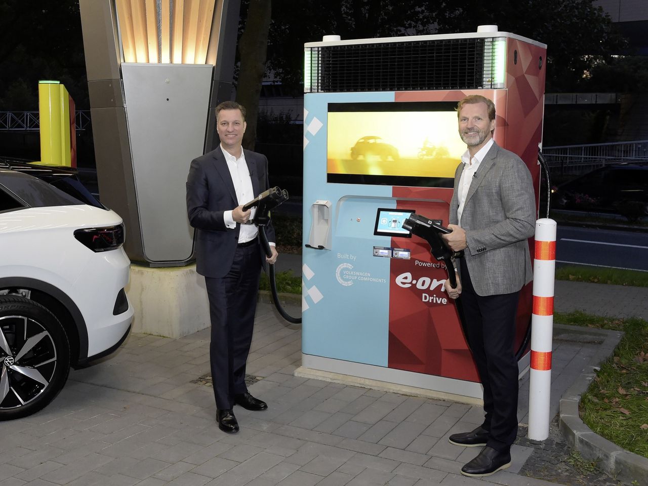 Första snabbladdaren från E.ON och Volkswagen invigd