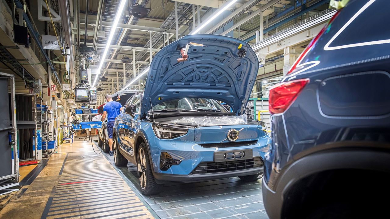 Tillverkningen av Volvo C40 Recharge drar igång