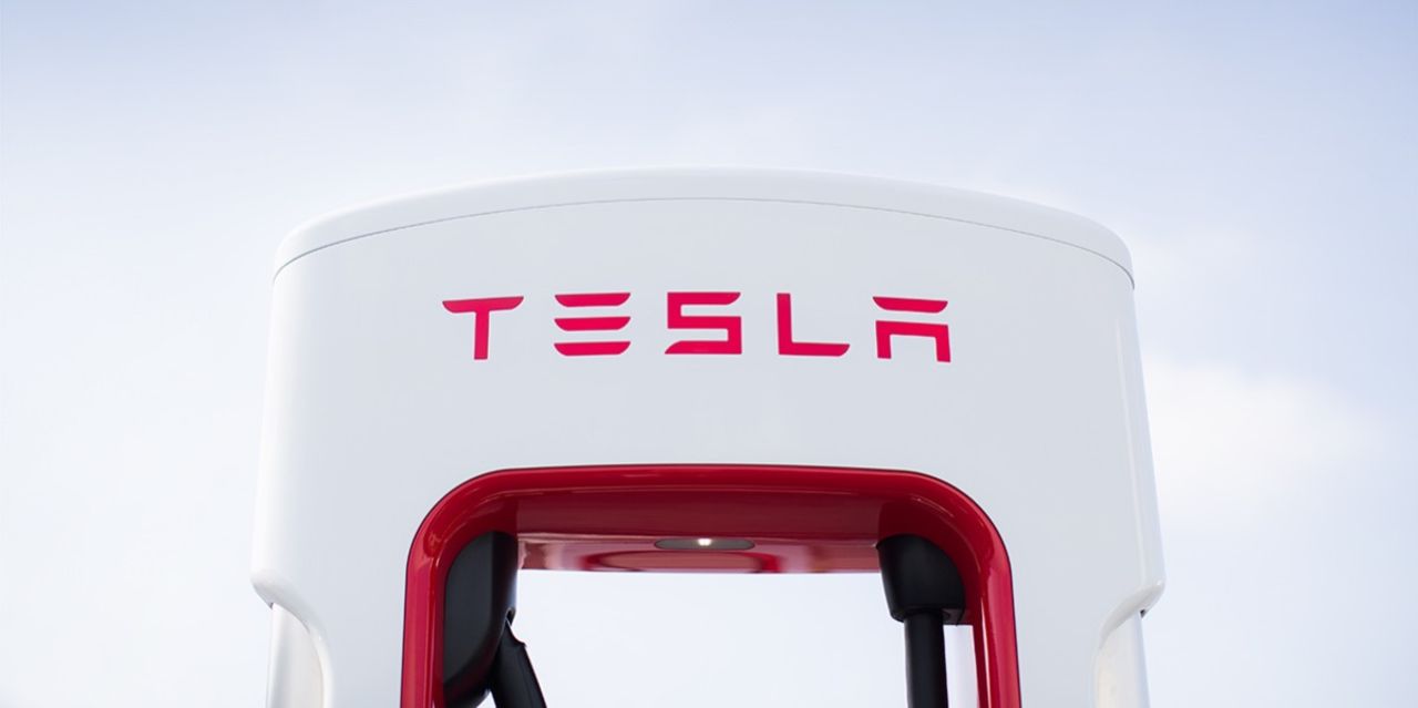 Tesla öppnar Supercharging för andra bilar än Tesla