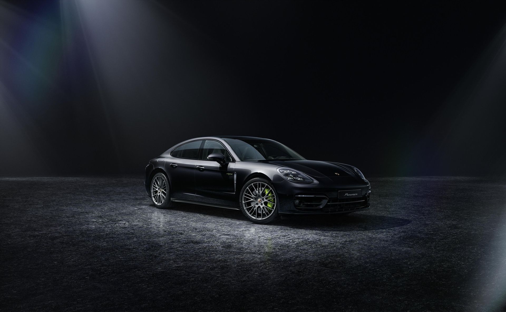 Porsche presenterar ny Platinum Edition av Panamera