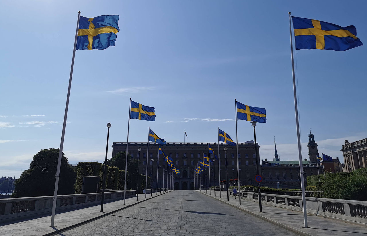 Aftonbladet får kritik för förvanskning av svenska flaggan